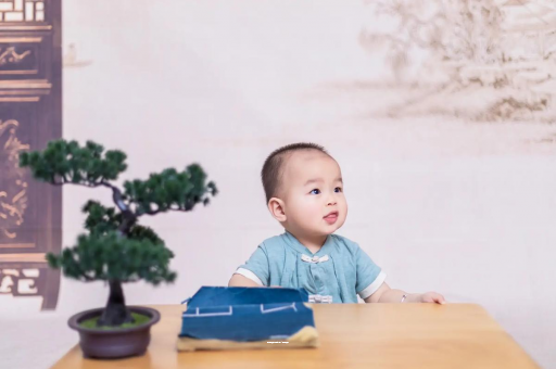 石狮宝宝喉咙长泡发烧